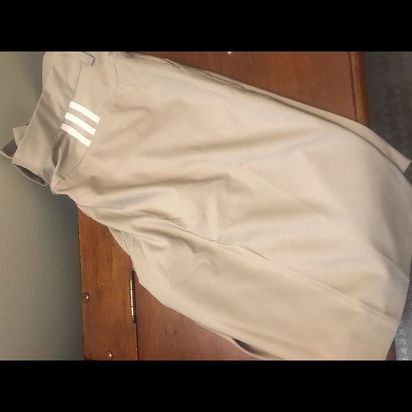 Men’s Adidas Climalite khaki shorts 36” - Picture 3 of 3